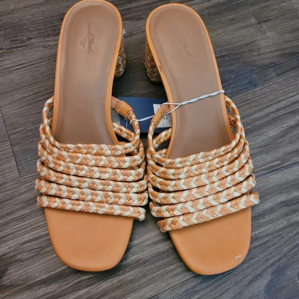 Universal Thread Women's Rachel Pink Straw Chunky Heel Mule Size 9.5 Orange